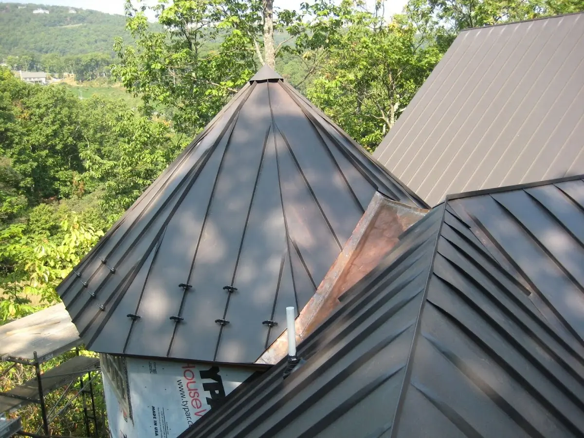 Professional Gutter Cleaning by Craftsman Roofing in Southridge Village